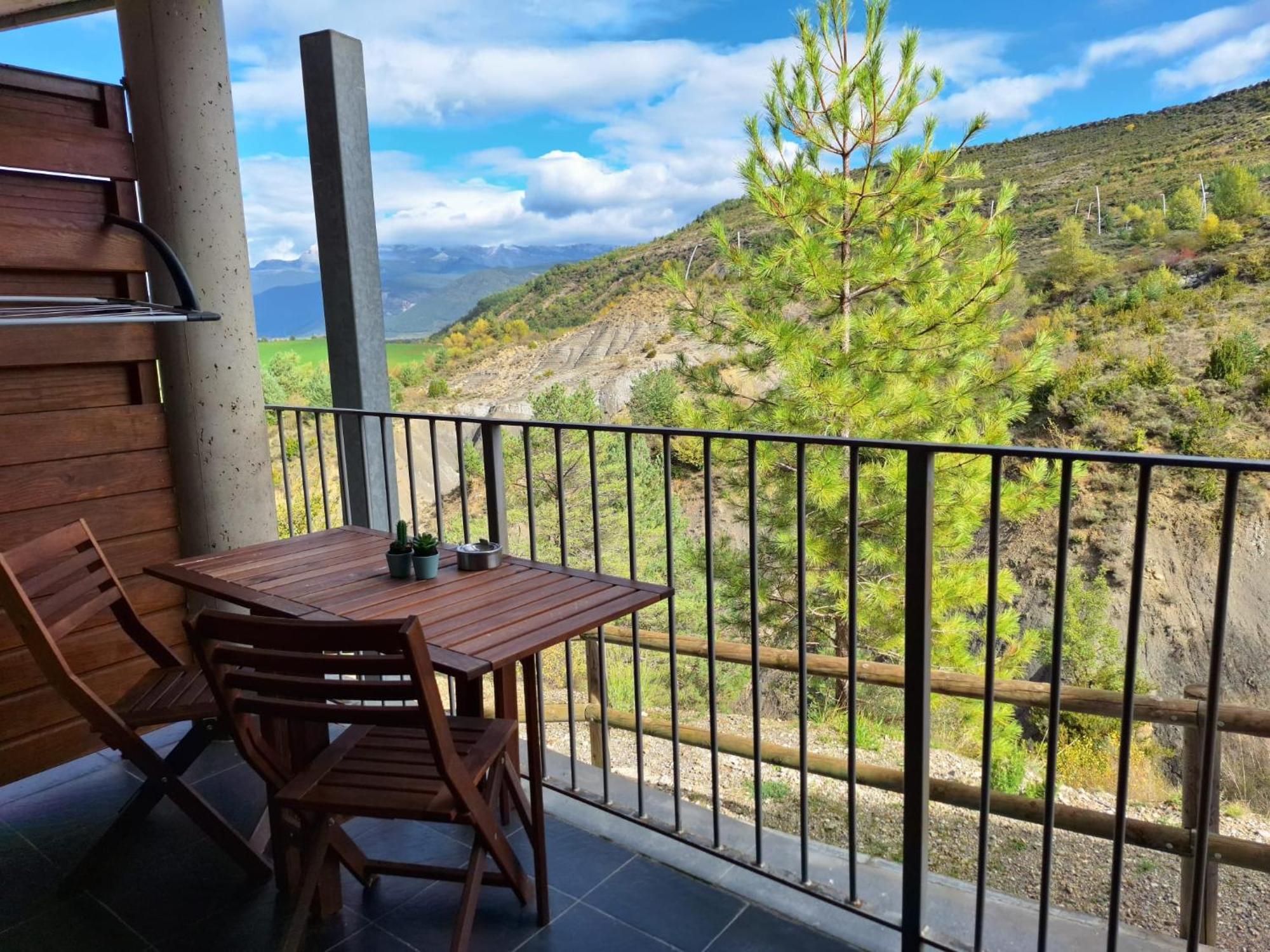 Apartamento En Urb. Las Margas Golf Sabiñánigo Εξωτερικό φωτογραφία